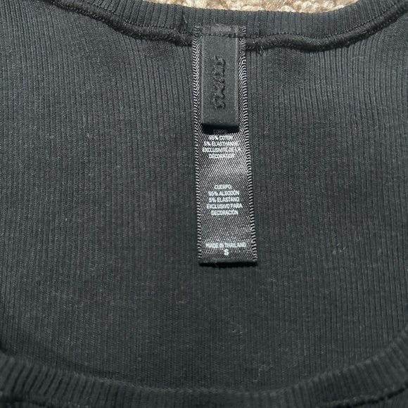 SKIMS Black Ribbed Tank Top - Picture 2 of 3